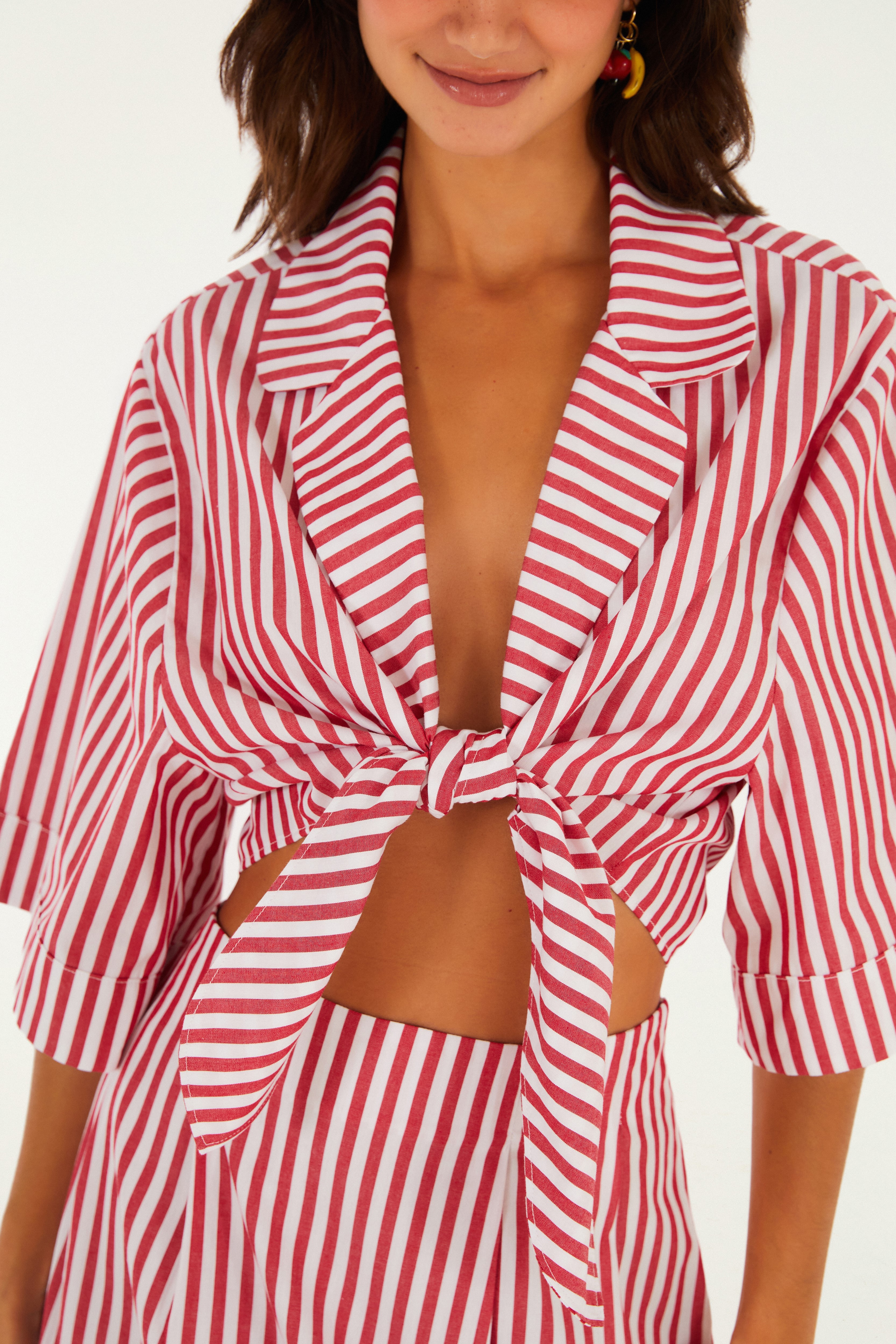 Camisa Cropped Listrada