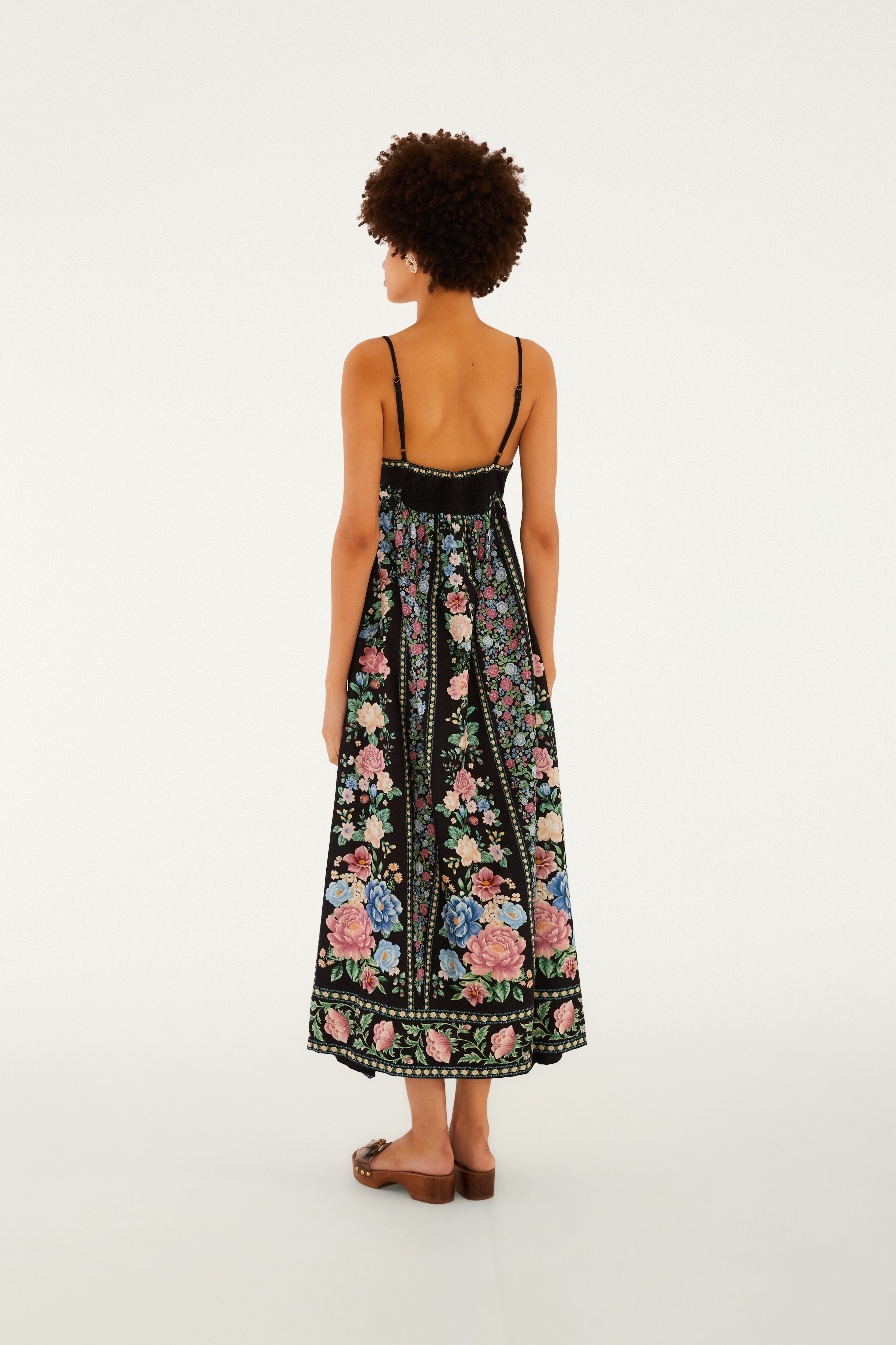 Vestido Midi Estampado Romance
