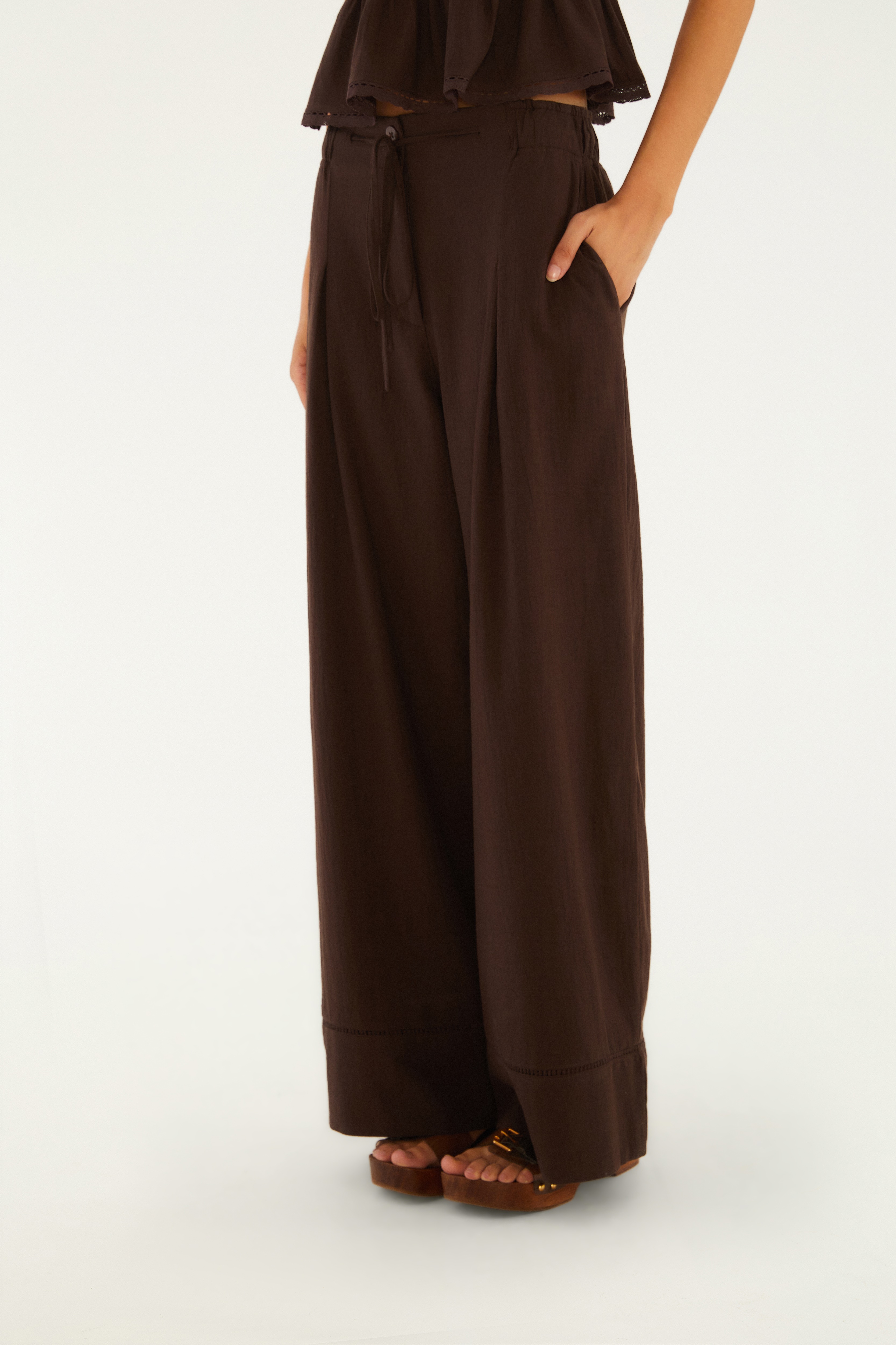 Calça Pregas