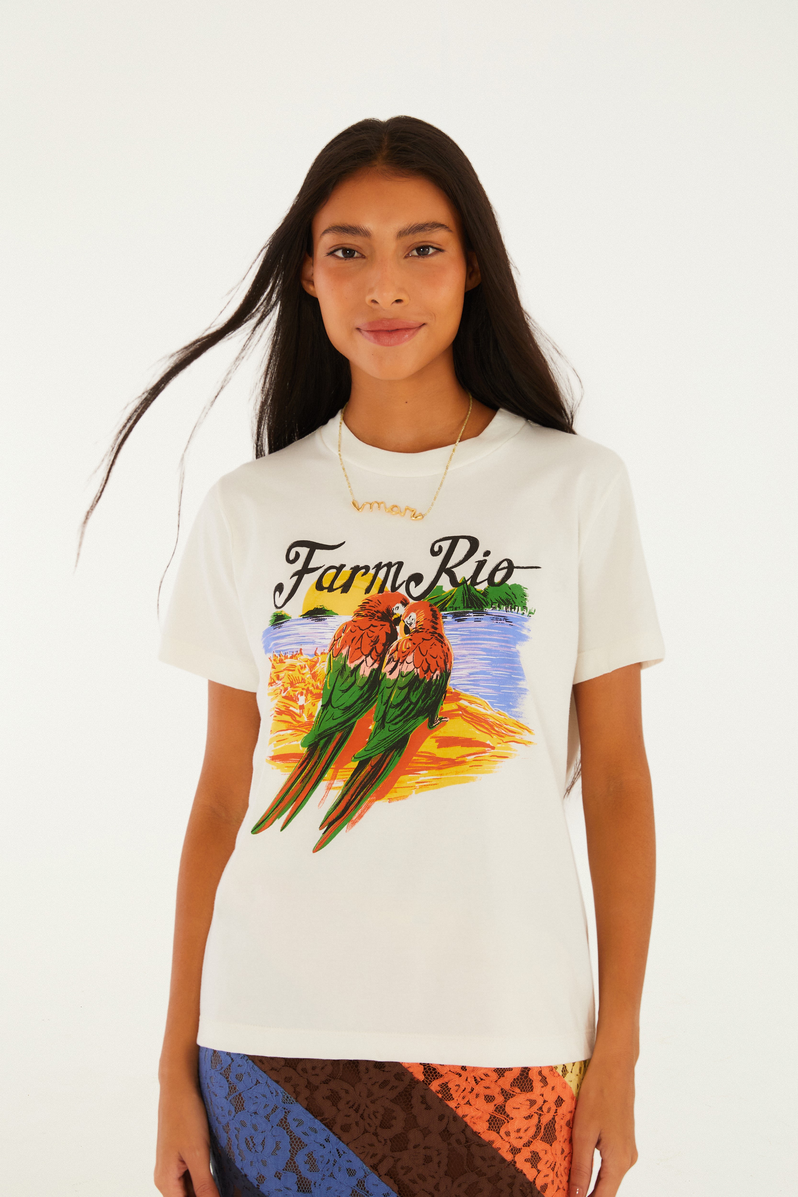 T-Shirt Fit Araras Namorando