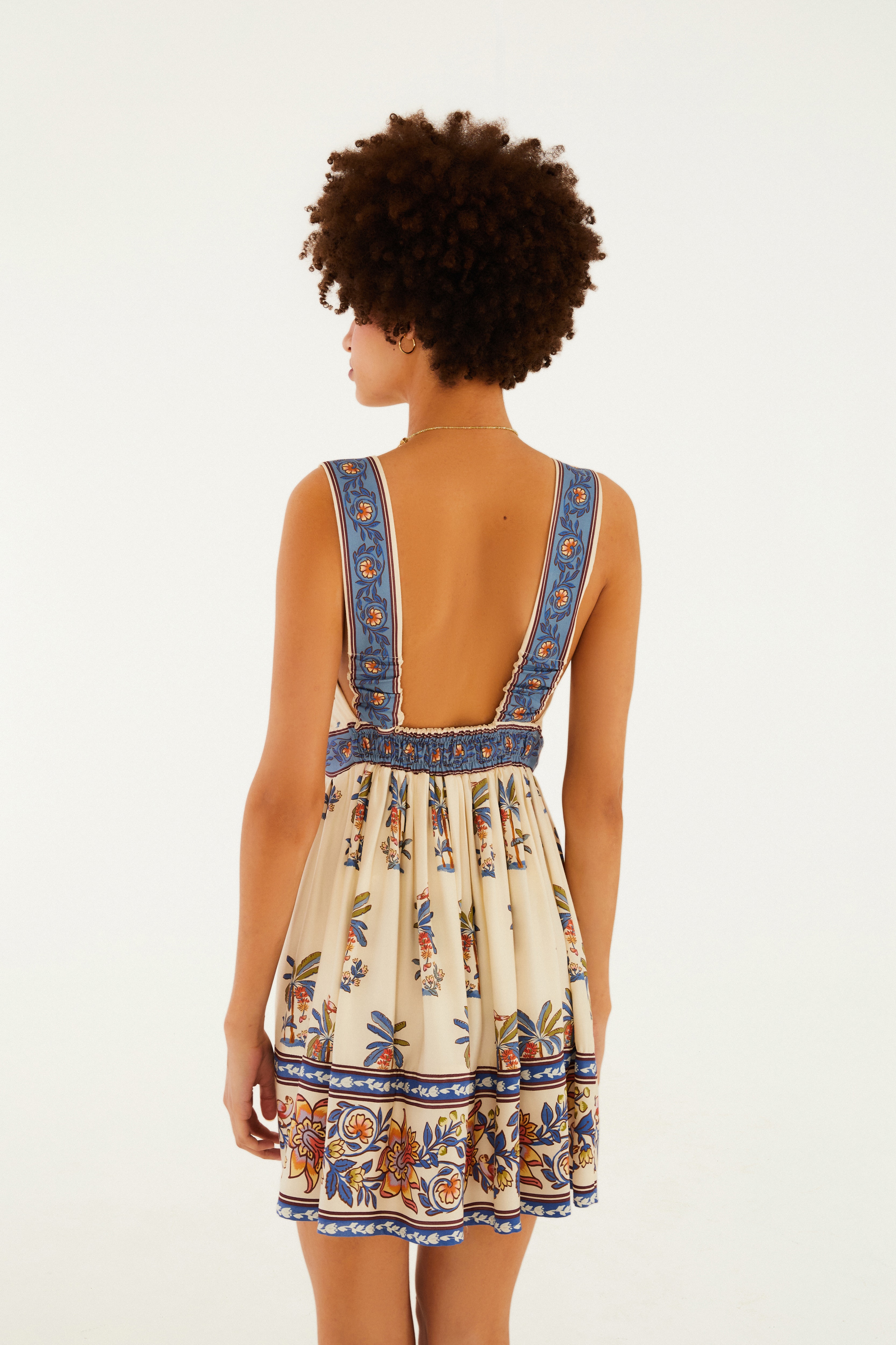 Vestido Curto Estampado Luna