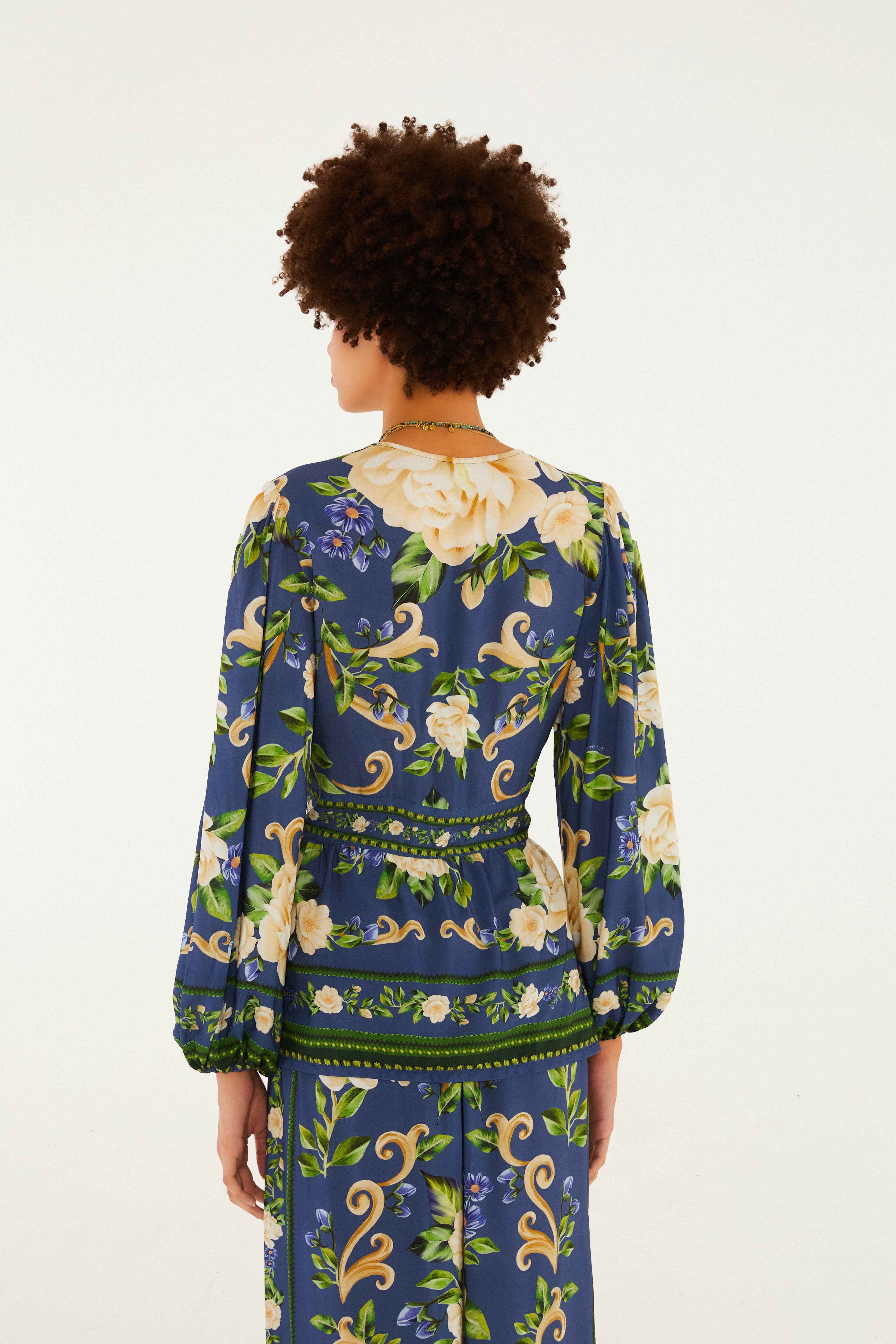 Bata Estampada Flor Celeste