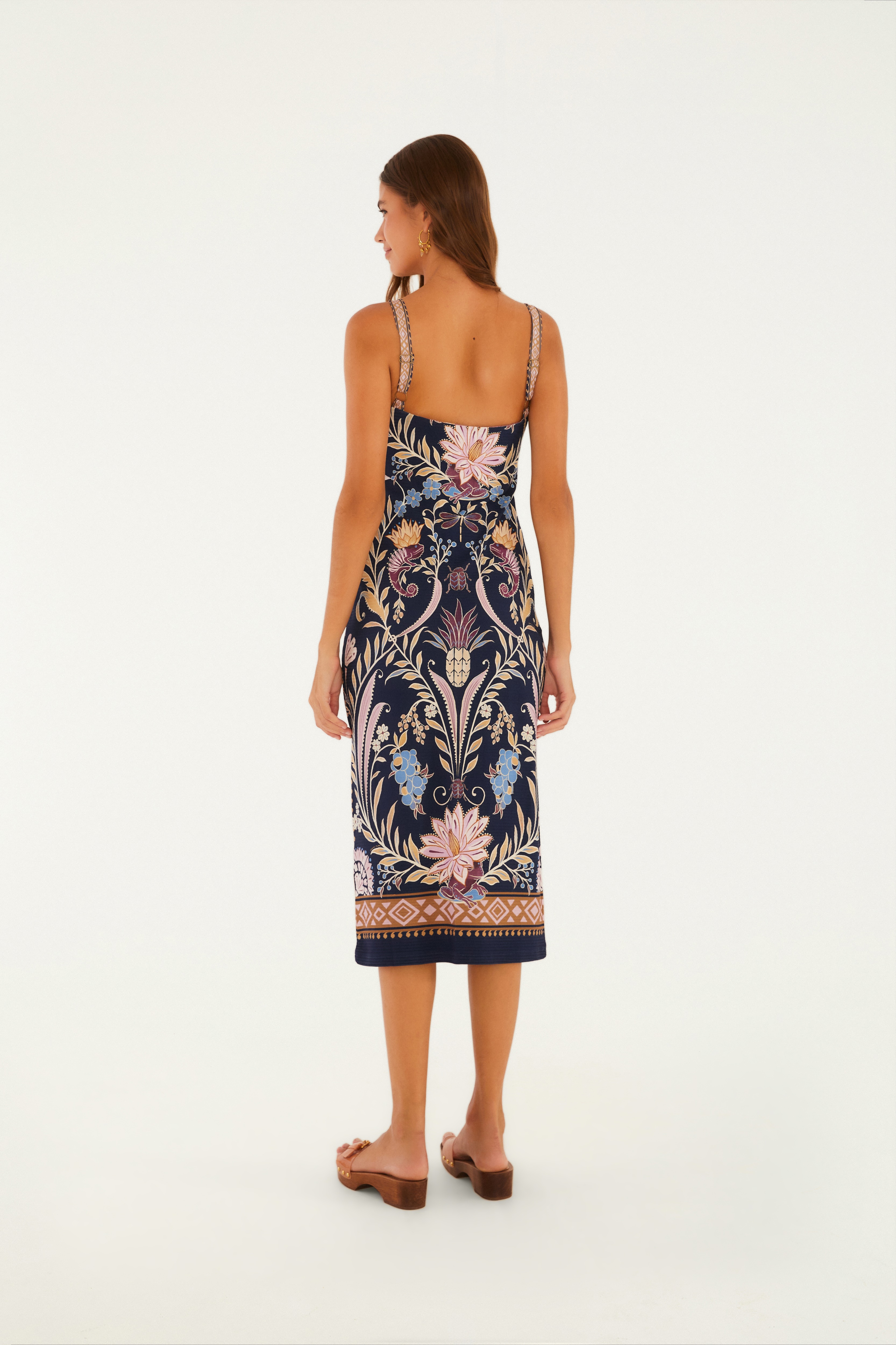Vestido Midi Estampado Leveza Romântica