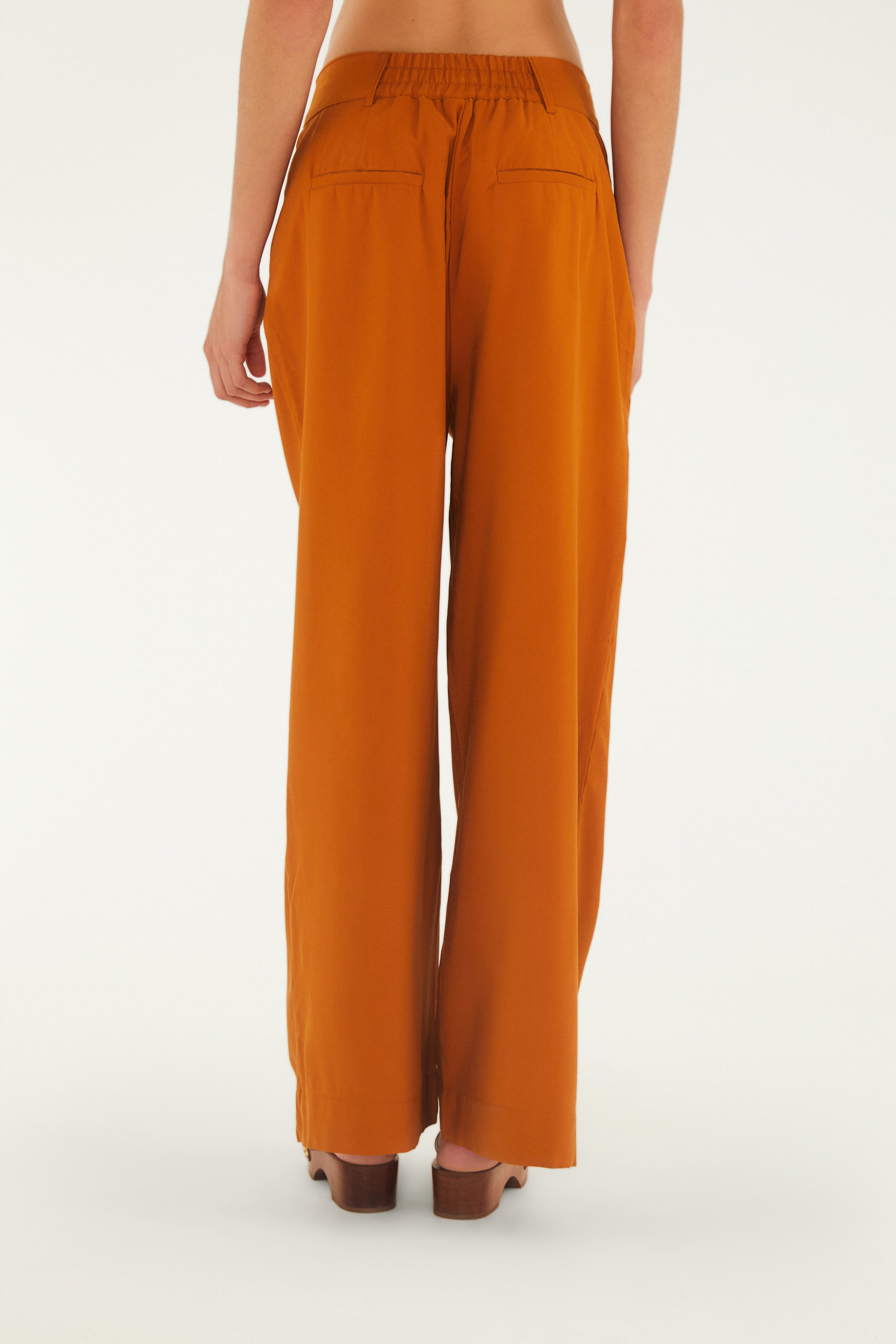 Calça Pregas