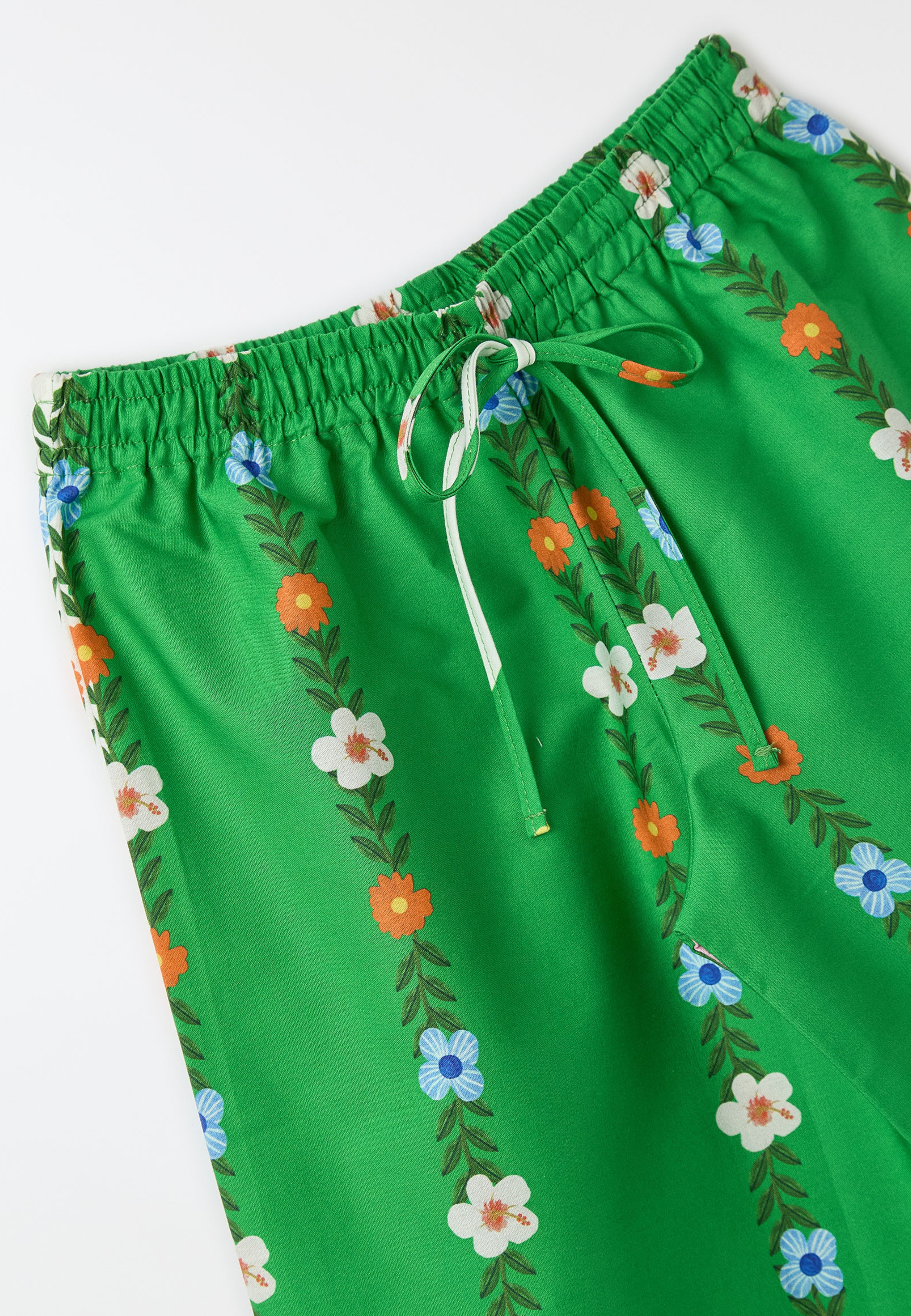 Short Caminho Das Flores