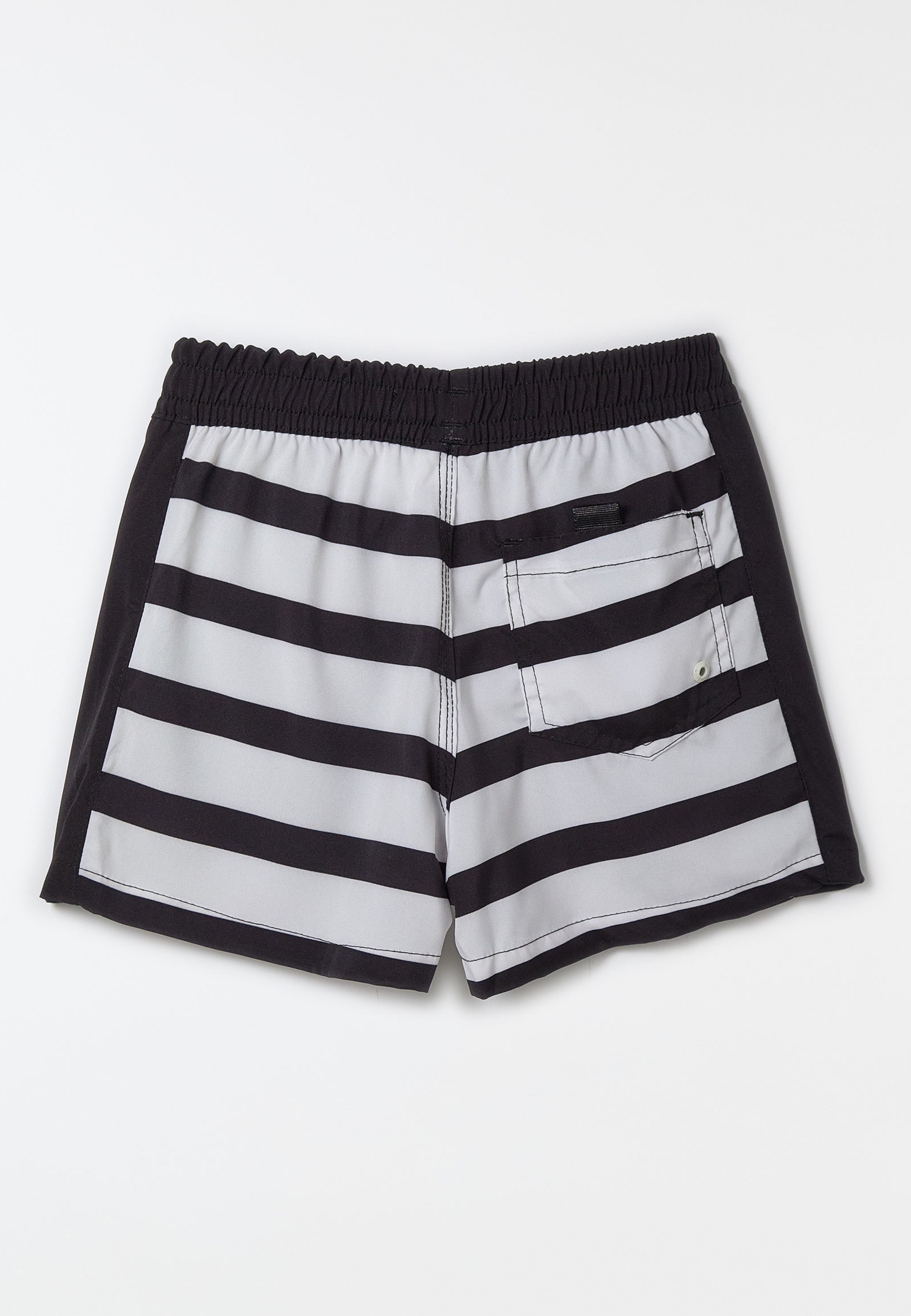 Short Nino Listras