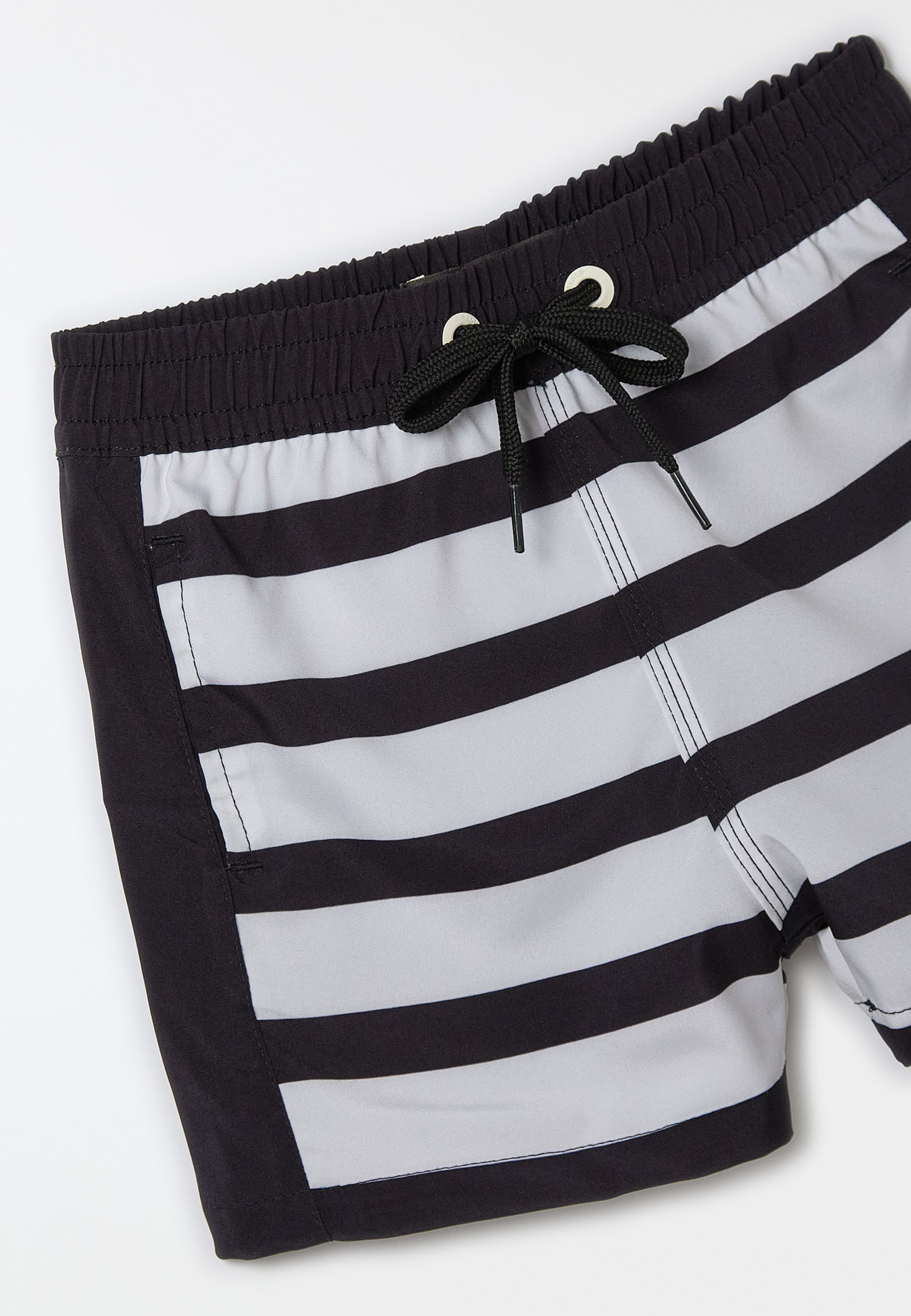 Short Nino Listras