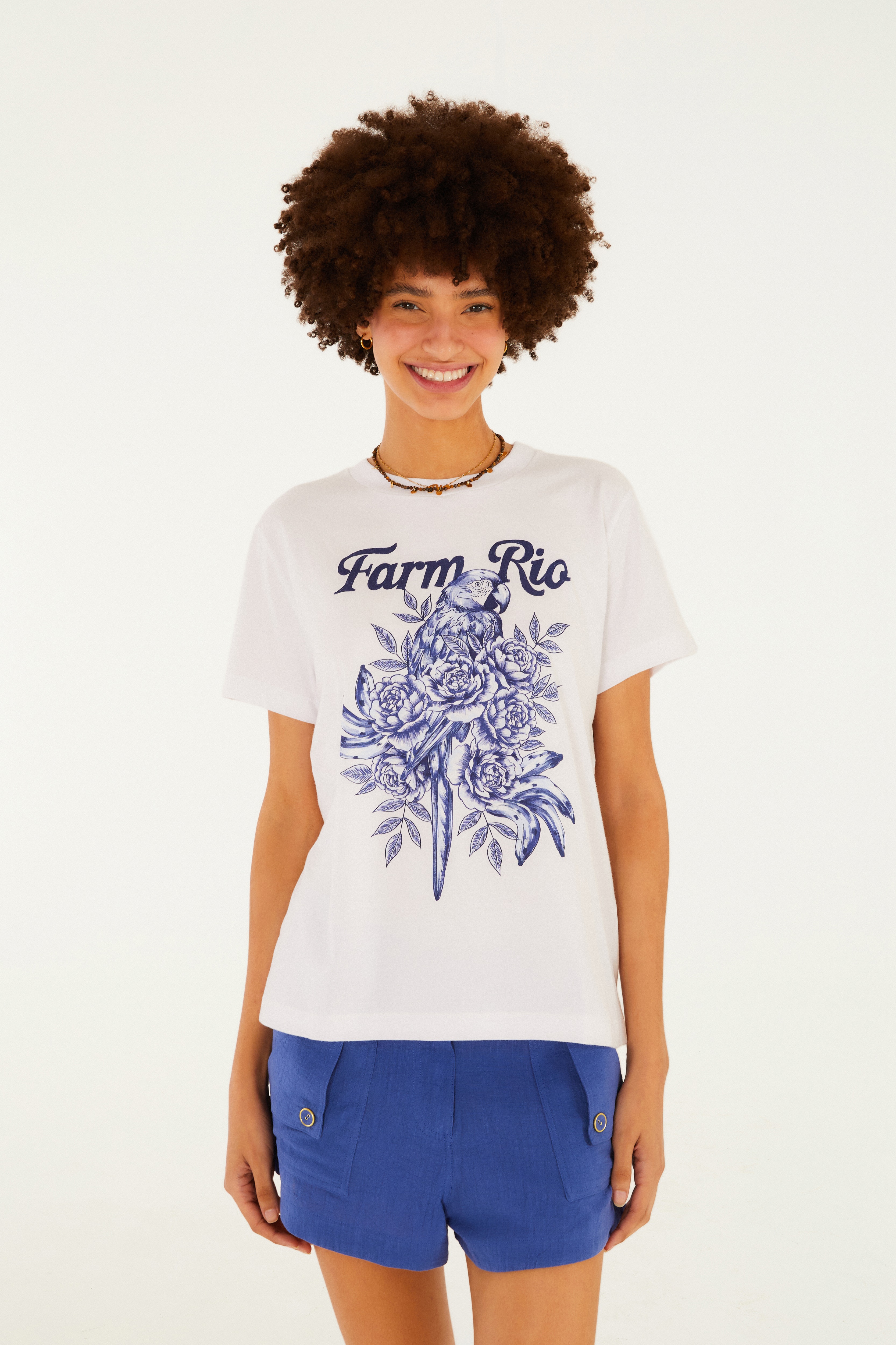 T-Shirt Fit Arara Em Flores