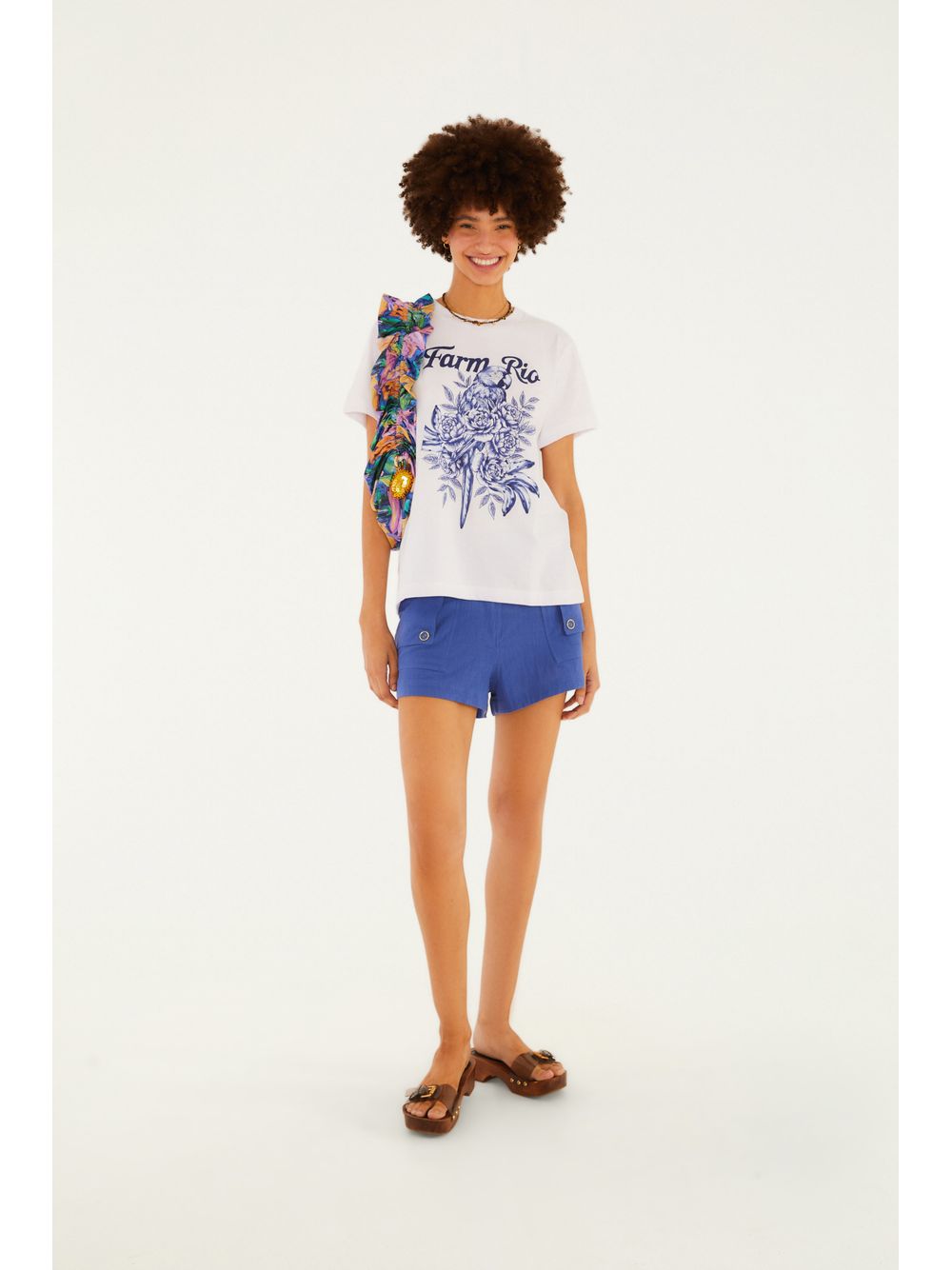 Farm — T-Shirt Fit Arara Em Flores