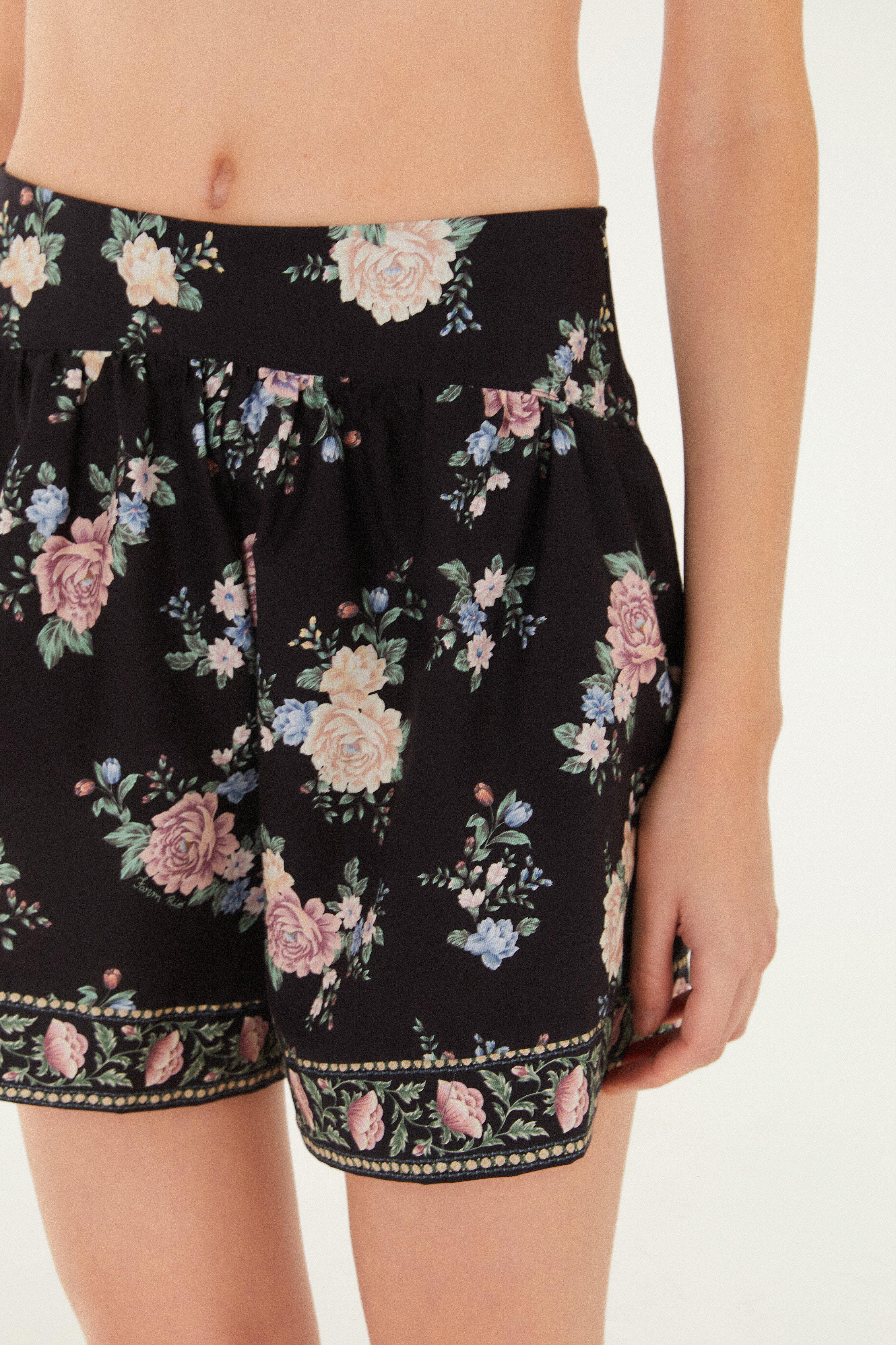 Short Estampado Romance
