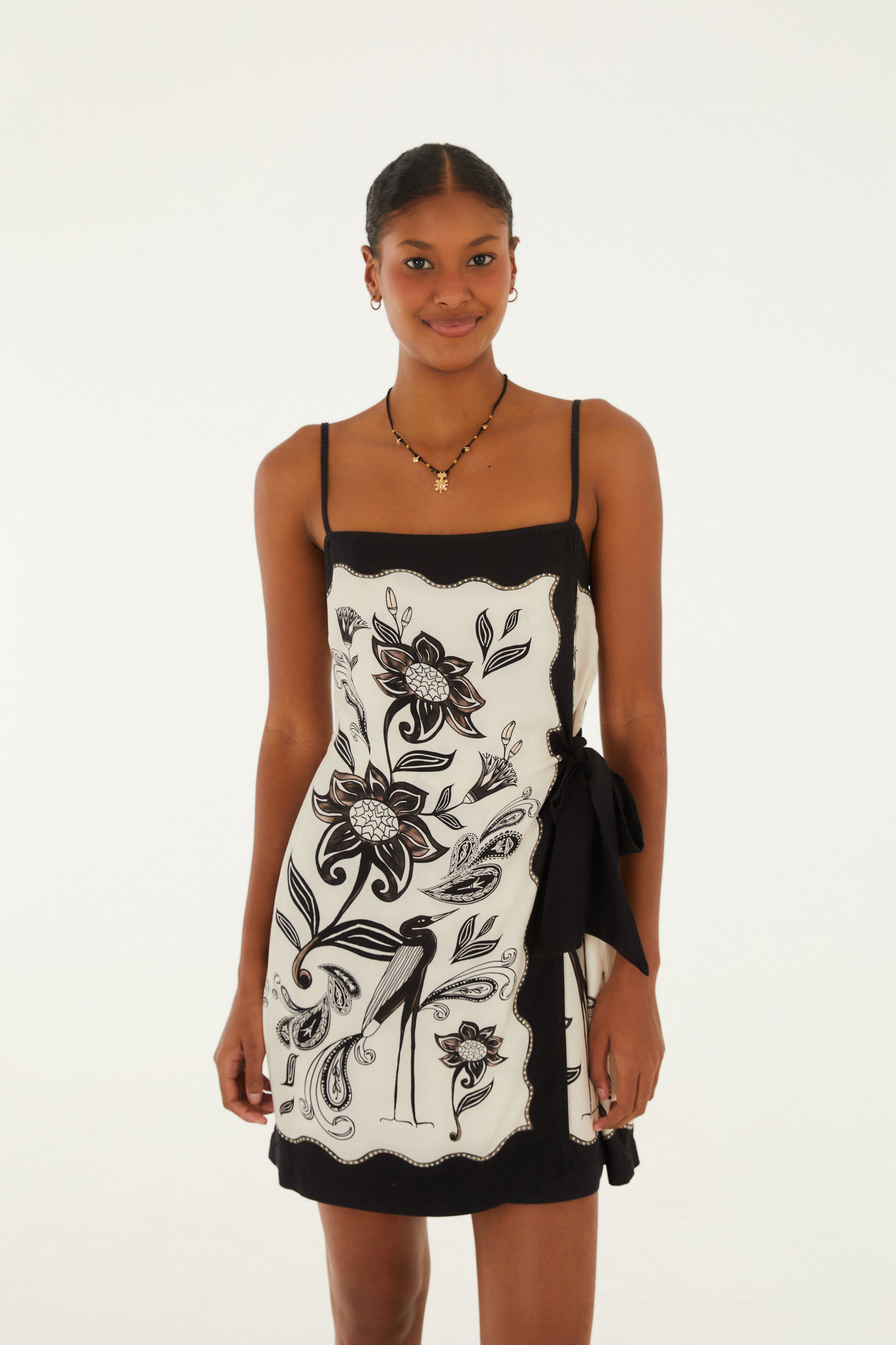 Vestido Curto Estampado Patch Tropical