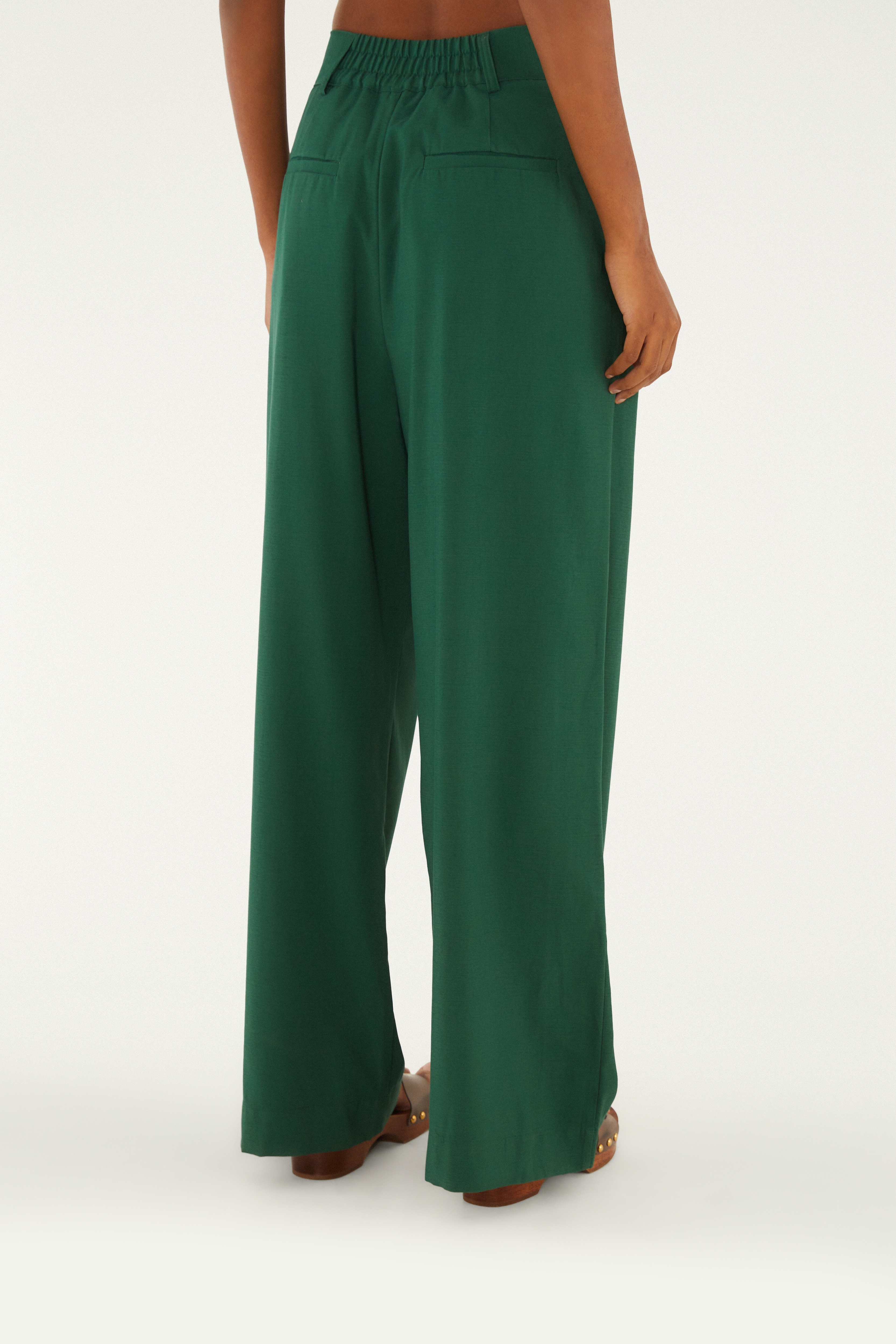 Calça Pregas