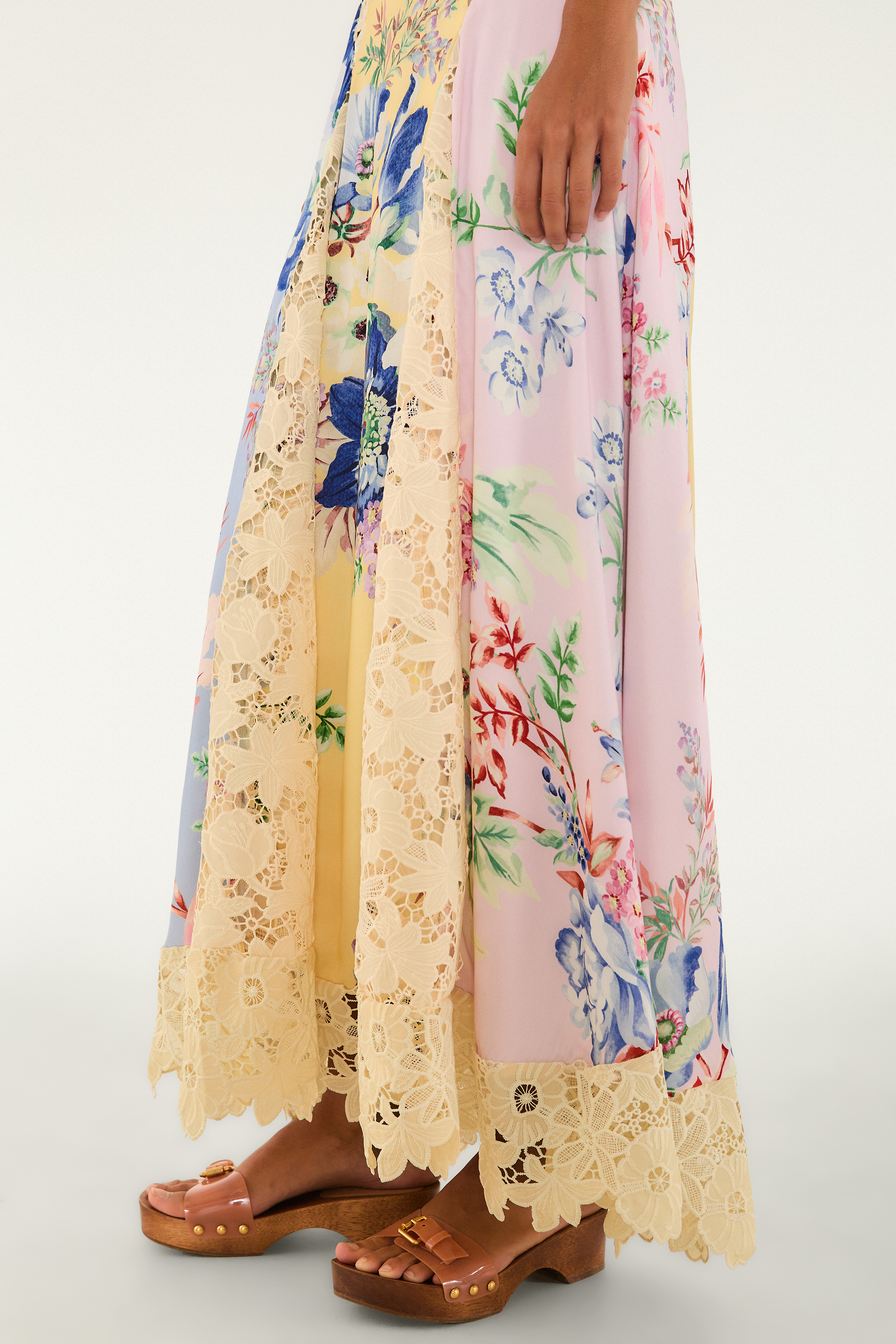 Vestido Artesanal Renda Floral Leni