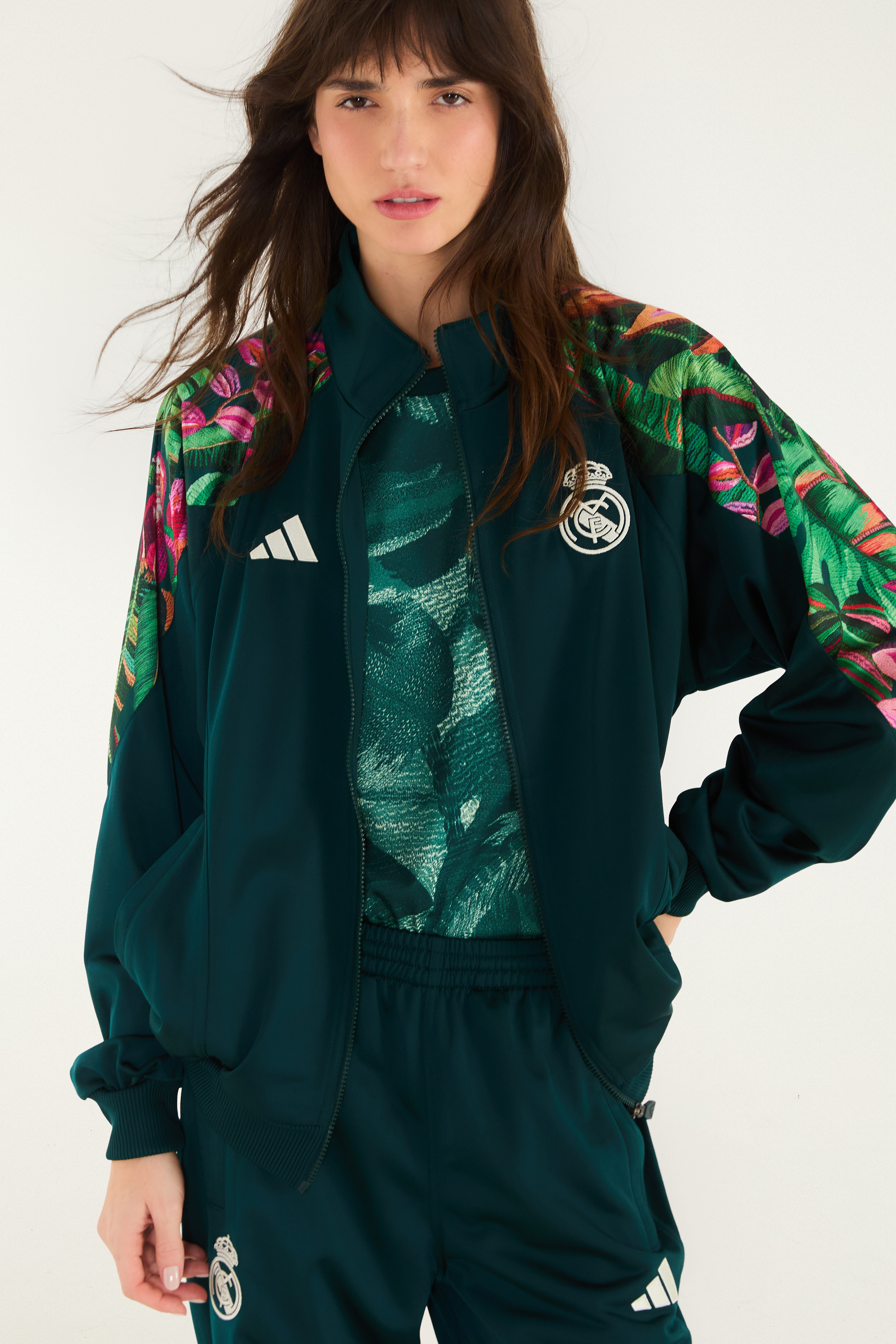 Casaco Adidas Real Foliage Green